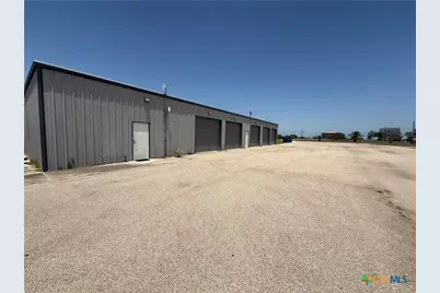 430 N Blackburn Avenue, Port Lavaca, TX 77979 - Photo 40