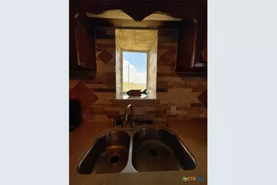 430 N Blackburn Avenue, Port Lavaca, TX 77979 - Photo 38