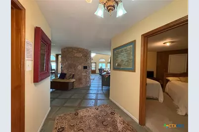 430 N Blackburn Avenue, Port Lavaca, TX 77979 - Photo 10