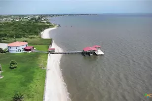 430 N Blackburn Ave, Port Lavaca, TX 77979 - Photo 8