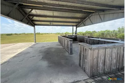 430 N Blackburn Avenue, Port Lavaca, TX 77979 - Photo 46