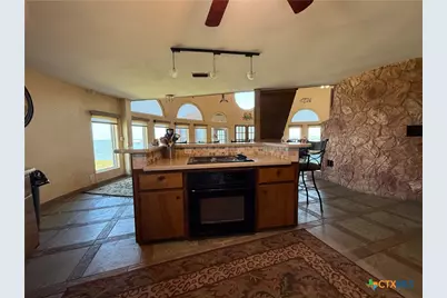 430 N Blackburn Avenue, Port Lavaca, TX 77979 - Photo 36