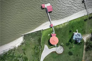 430 N Blackburn Ave, Port Lavaca, TX 77979 - Photo 6