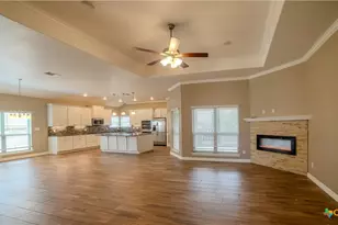 7803 Hathaway Ln, Killeen, TX 76542 - Photo 2