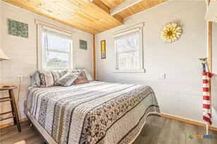 758 Margie Tewmey Rd, Port Lavaca, TX 77979 - Photo 6