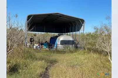 000 County Rd 407, Waelder, TX 78959 - Photo 32