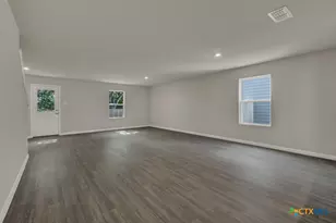 705 Black Mountain, Seguin, TX 78155 - Photo 14