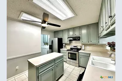 209 Westbrook Drive, Victoria, TX 77904 - Photo 18