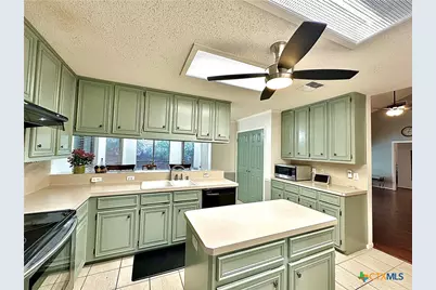 209 Westbrook Drive, Victoria, TX 77904 - Photo 14