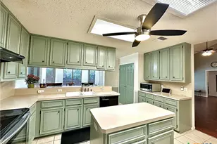 209 Westbrook Dr, Victoria, TX 77904 - Photo 14