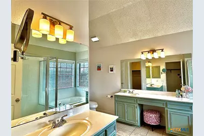 209 Westbrook Drive, Victoria, TX 77904 - Photo 32