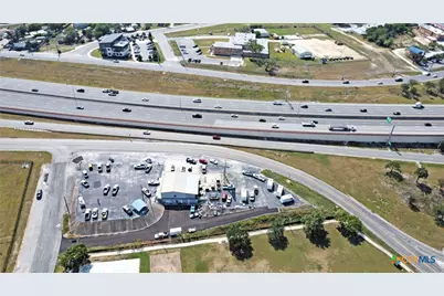 2250 S I-35 Expressway, New Braunfels, TX 78130 - Photo 1