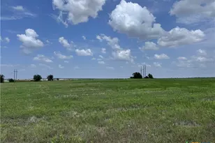 35 Ih, Jarrell, TX 76537 - Photo 24