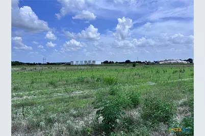 35 Ih, Jarrell, TX 76537 - Photo 8