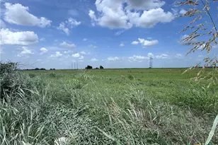 35 Ih, Jarrell, TX 76537 - Photo 12