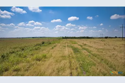 35 Ih, Jarrell, TX 76537 - Photo 14