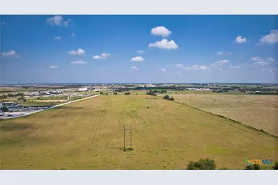 35 Ih, Jarrell, TX 76537 - Photo 8