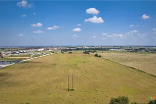 35 Ih, Jarrell, TX 76537 - Photo 8