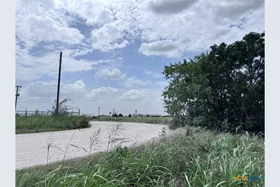 35 Ih, Jarrell, TX 76537 - Photo 24