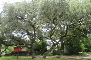 206 S Allen, Edna, TX 77957 - Photo 8