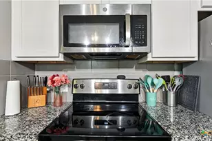 911-913 E Seideman St, Seguin, TX 78155 - Photo 14