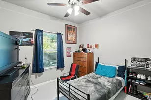 911-913 E Seideman St, Seguin, TX 78155 - Photo 38