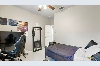 911-913 E Seideman Street, Seguin, TX 78155 - Photo 34