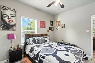 911-913 E Seideman St, Seguin, TX 78155 - Photo 30