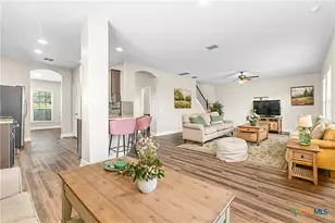 609 Community Dr, New Braunfels, TX 78132 - Photo 10