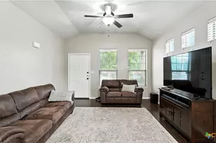 557 Creekside Cir, New Braunfels, TX 78130 - Photo 24