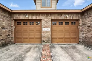 557 Creekside Cir, New Braunfels, TX 78130 - Photo 2