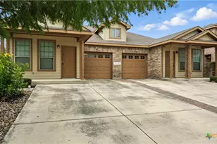 557 Creekside Cir, New Braunfels, TX 78130 - Photo 1