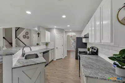 2410 Fayette Drive, New Braunfels, TX 78130 - Photo 10