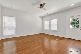 3330 Charleston Ln, Cibolo, TX 78108 - Photo 14