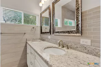 3330 Charleston Lane, Cibolo, TX 78108 - Photo 22