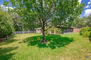 517 Maplewood Dr, Victoria, TX 77901 - Photo 12