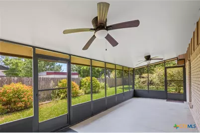 517 Maplewood Drive, Victoria, TX 77901 - Photo 14