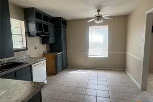 213 Blanket Dr, Copperas Cove, TX 76522 - Photo 18