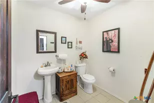 592 Dagg, Yoakum, TX 77995 - Photo 12