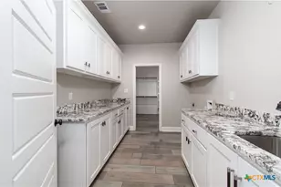 2050 Chalk Ml Xing, Salado, TX 76571 - Photo 24