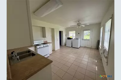 303 E Bay Avenue, Seadrift, TX 77983 - Photo 26
