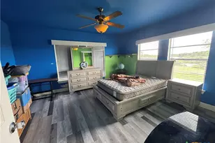 303 E Bay Ave, Seadrift, TX 77983 - Photo 20