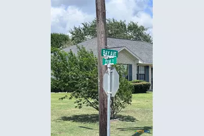 303 E Bay Avenue, Seadrift, TX 77983 - Photo 36