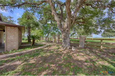4361 US Highway 77, Hallettsville, TX 77964 - Photo 8