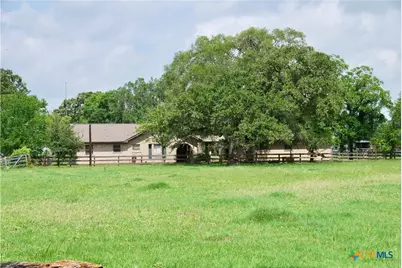 4361 US Highway 77, Hallettsville, TX 77964 - Photo 28