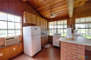 4361 US Hwy 77, Hallettsville, TX 77964 - Photo 38