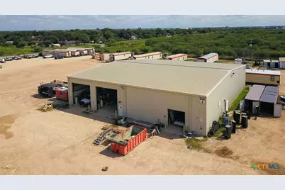 8609 Lone Tree Road, Victoria, TX 77905 - Photo 6