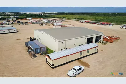 8609 Lone Tree Road, Victoria, TX 77905 - Photo 2