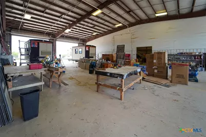 8609 Lone Tree Road, Victoria, TX 77905 - Photo 32