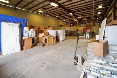 8609 Lone Tree Road, Victoria, TX 77905 - Photo 28